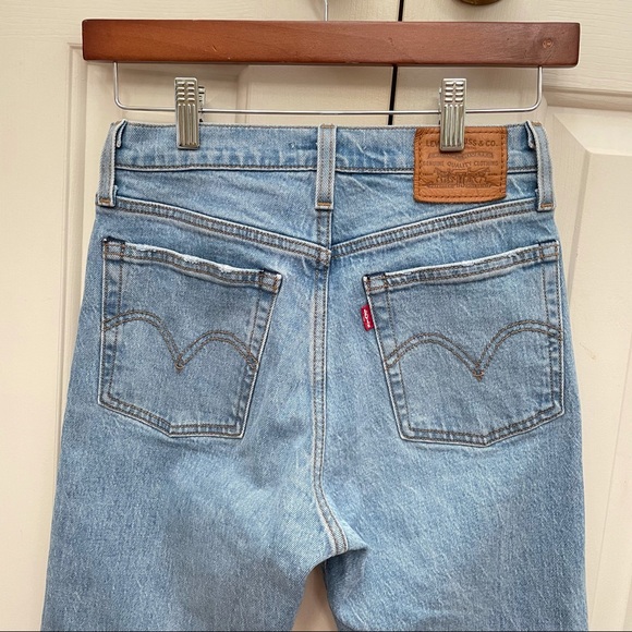 Levi’s wedgie fit jeans - Picture 9 of 11